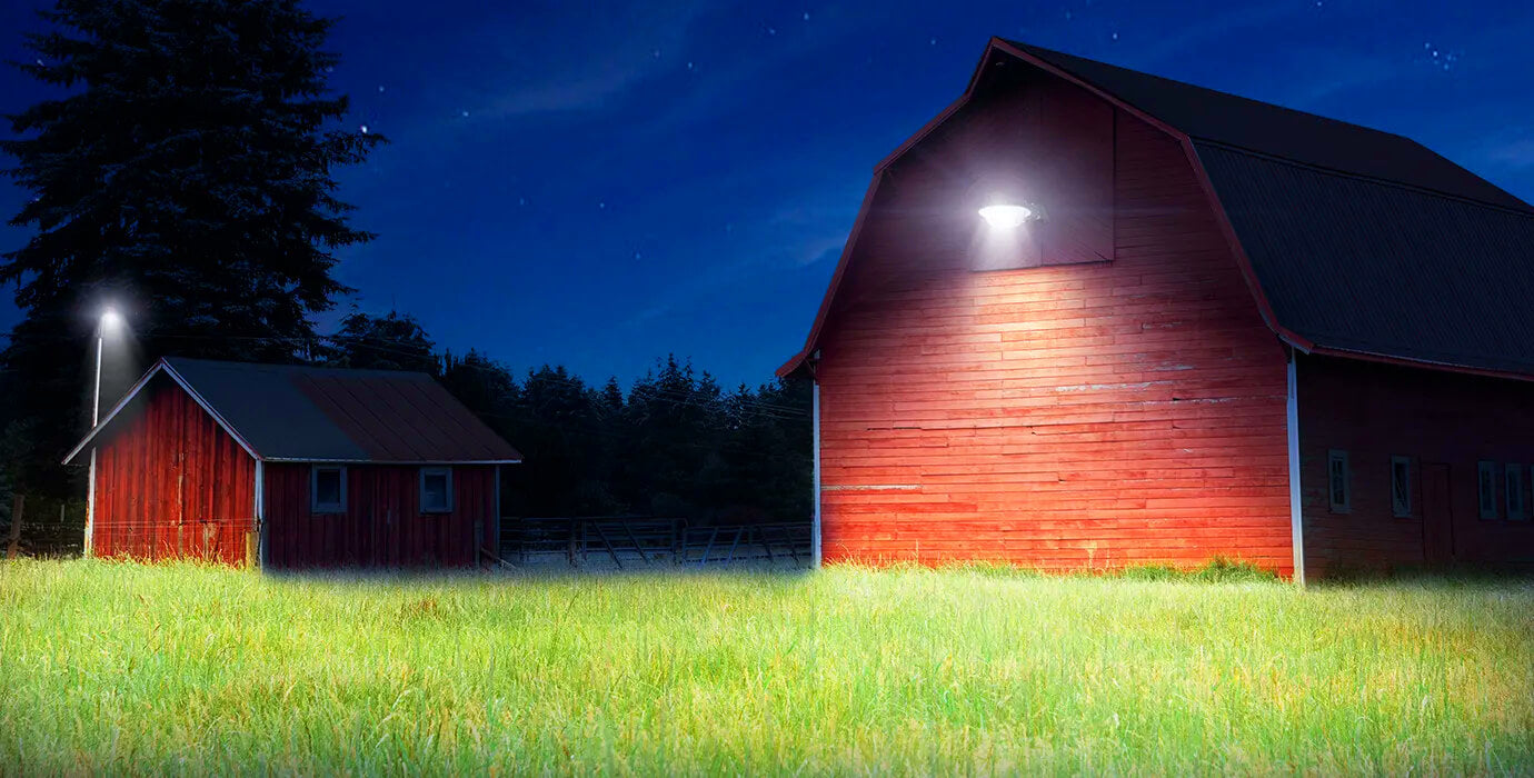 Red barn online light