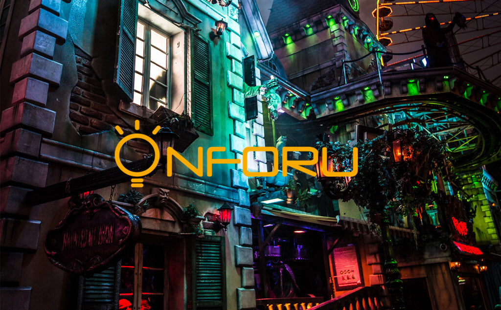 Brighten Up a Scary Night: Haunted House Lighting Inspiration